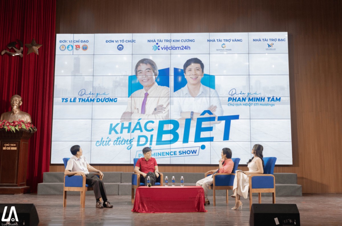 C&aacute;c vị diễn giả của chương tr&igrave;nh trong phần hội đ&agrave;m