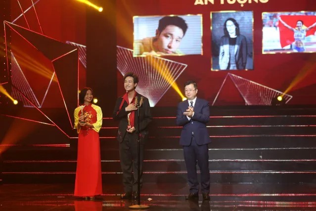 VTV Awards 2023 đánh dấu lần hiếm hoi 3 đề cử trong 1 hạng mục đồng loạt thắng giải