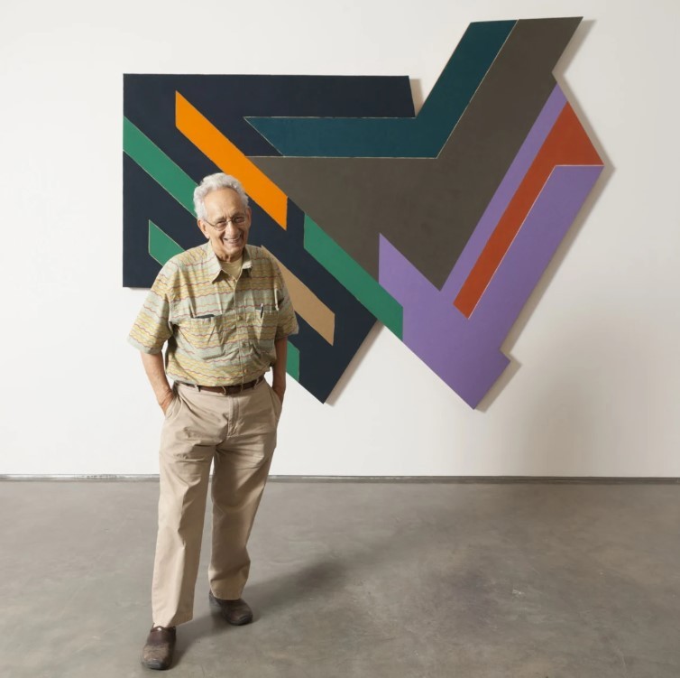 Frank Philip Stella - Nhà thiết kế - họa sỹ - nhà điêu khắc - thợ in tiêu biểu thế giới theo chủ nghĩa tối giản