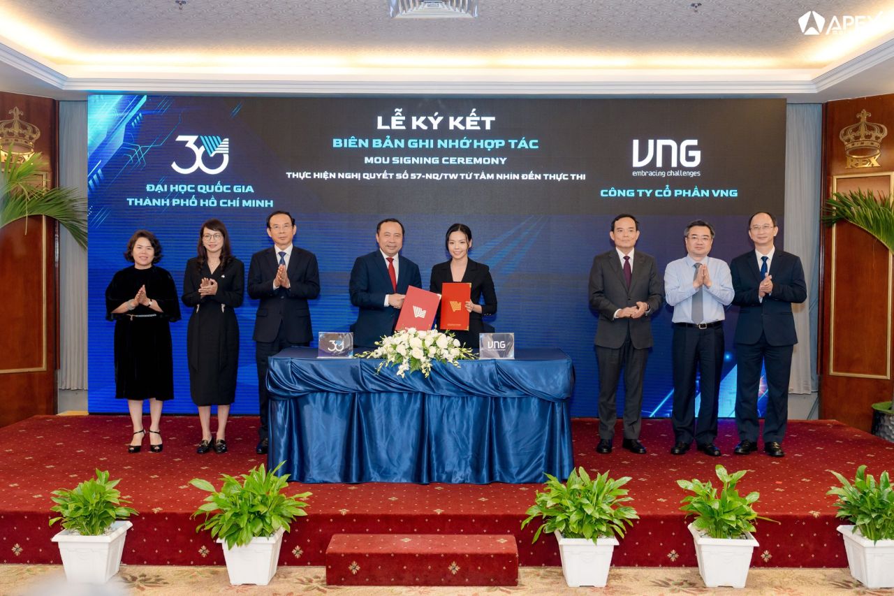 Buổi kí kết đã diễn ra vô cùng tốt đẹp