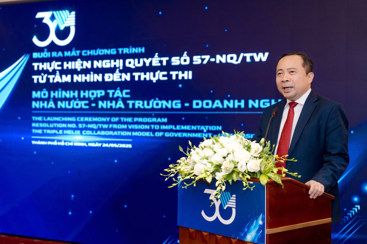 GSTS Vũ Hải Quân - Giám đốc ĐHQG phát biểu tại buổi ra mắt