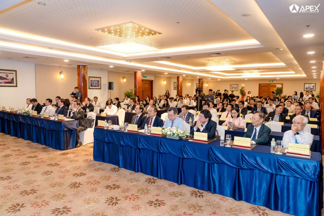 Khi những tầm nhìn không chỉ đứng một mình