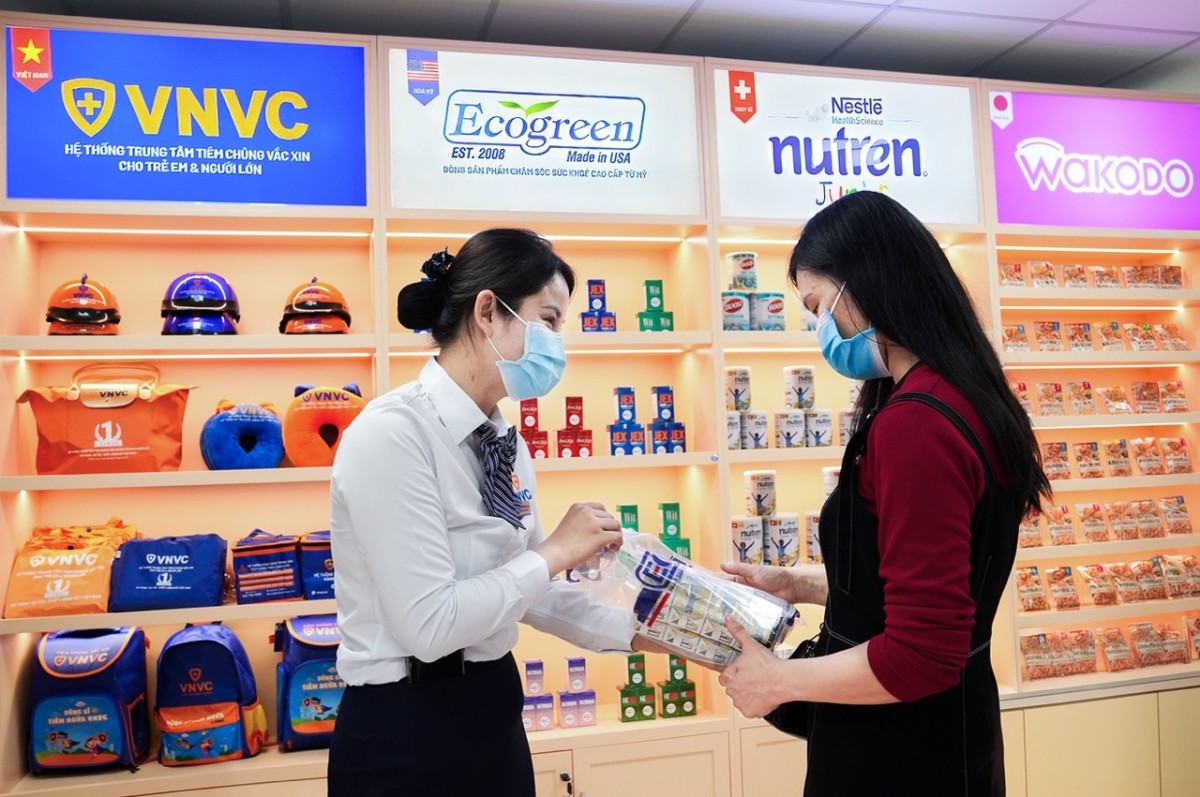 Brand Updates W23-24/2025: Vingroup hợp tác Shopee, SCG thâu tóm hoàn toàn Nhựa Duy Tân