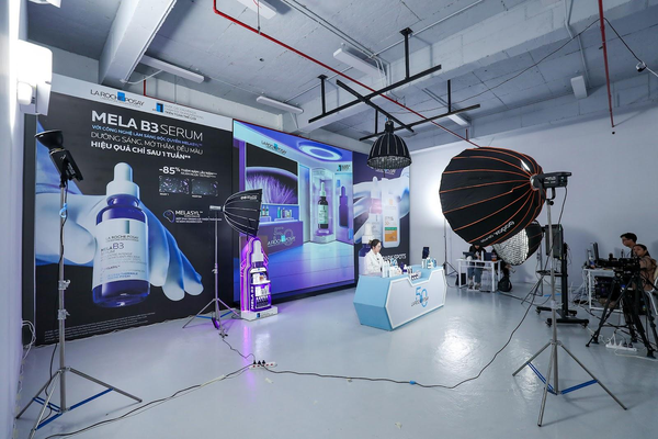 L'Oréal Vietnam Livestream Studio - Livestream Factory chuyên nghiệp đầu tiên dành riêng cho các thương hiệu phân khúc vừa và cao cấp, do L'Oréal Việt Nam đầu tư, hợp tác cùng Ecomobi
