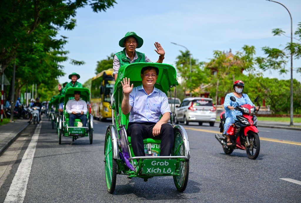 Grab ra mắt dịch vụ Grab xích lô độc đáo, nâng tầm trải nghiệm du lịch Huế
