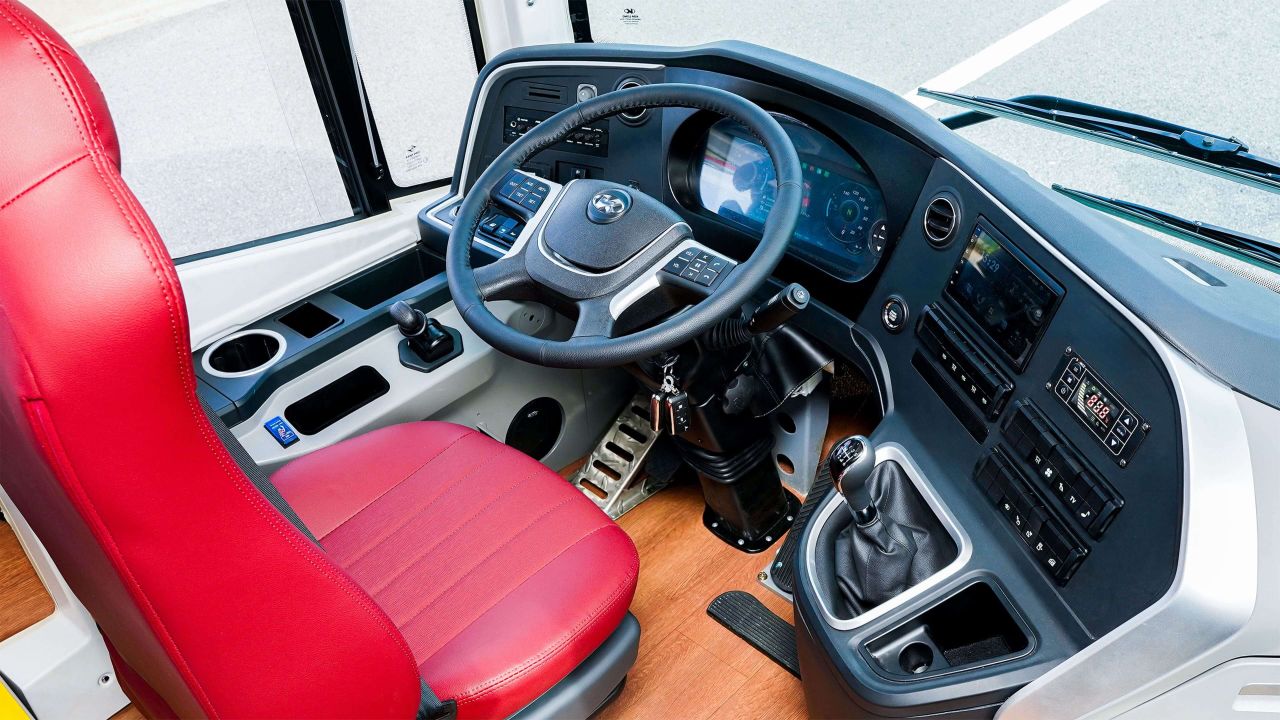 KIM LONG MOTOR trình làng xe bus 29 chỗ ngồi KIMLONG 29-N29