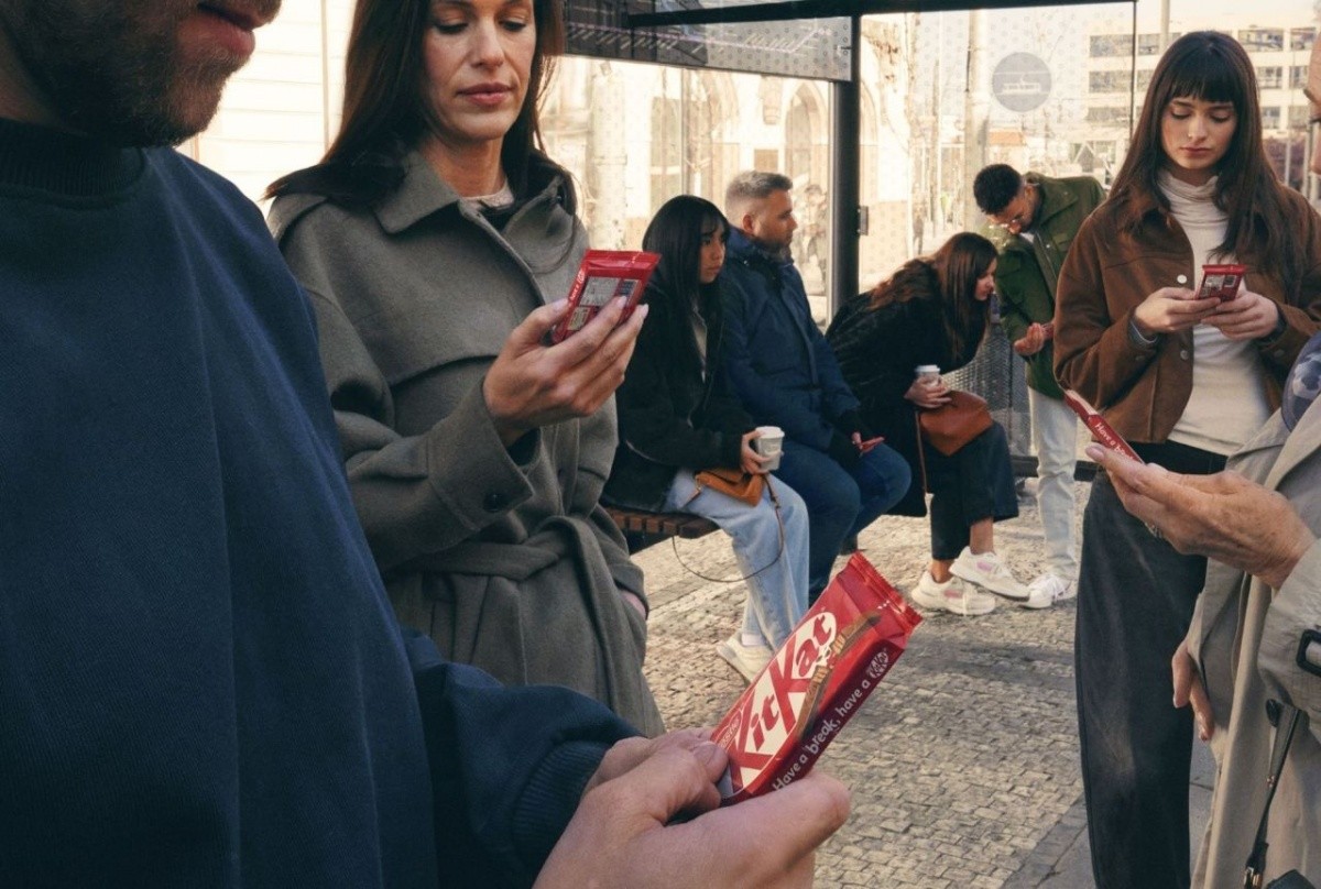 KitKat đề xuất một lựa chọn nghỉ ngơi để khách hàng không bỏ lỡ những giây phút kết nối với thế giới thực.