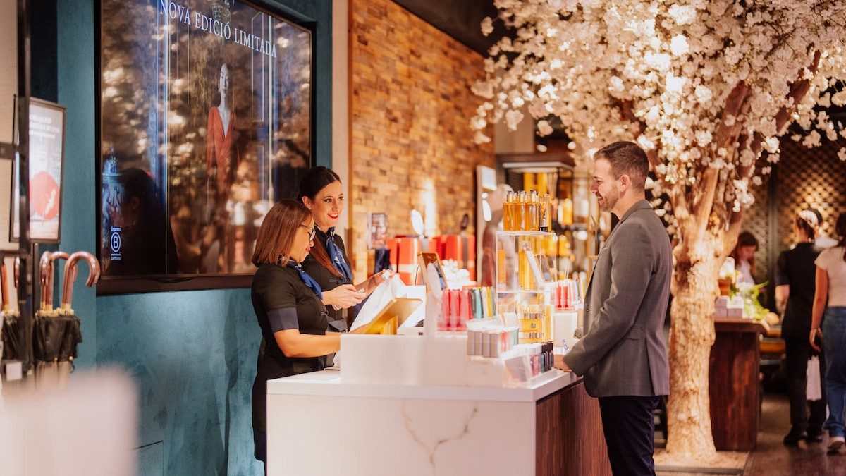 Retail Marketing #7: Visual Merchandising – Giao thoa nghệ thuật phối style và bán hàng