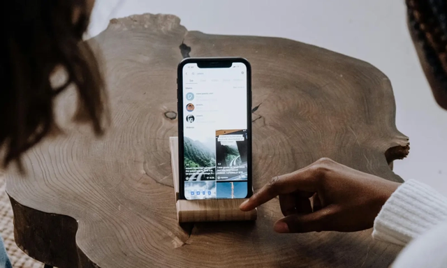 92% người tiêu dùng tin vào review chân thực hơn quảng cáo. Trong thế giới số, KOCs chính là cầu nối của niềm tin