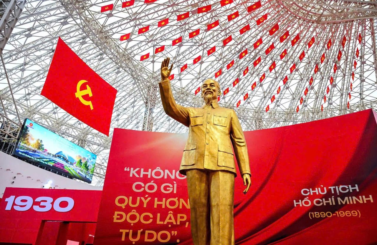 Những Dấu Chân Tiên Phong: Câu Chuyện Về Các Lần Đầu Tiên Và Nguồn Cảm Hứng Cho Giới Trẻ.