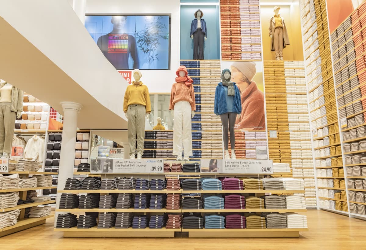 Cửa hàng Flagship Soho ở New York biến không gian bán lẻ thành “sân khấu LifeWear”.