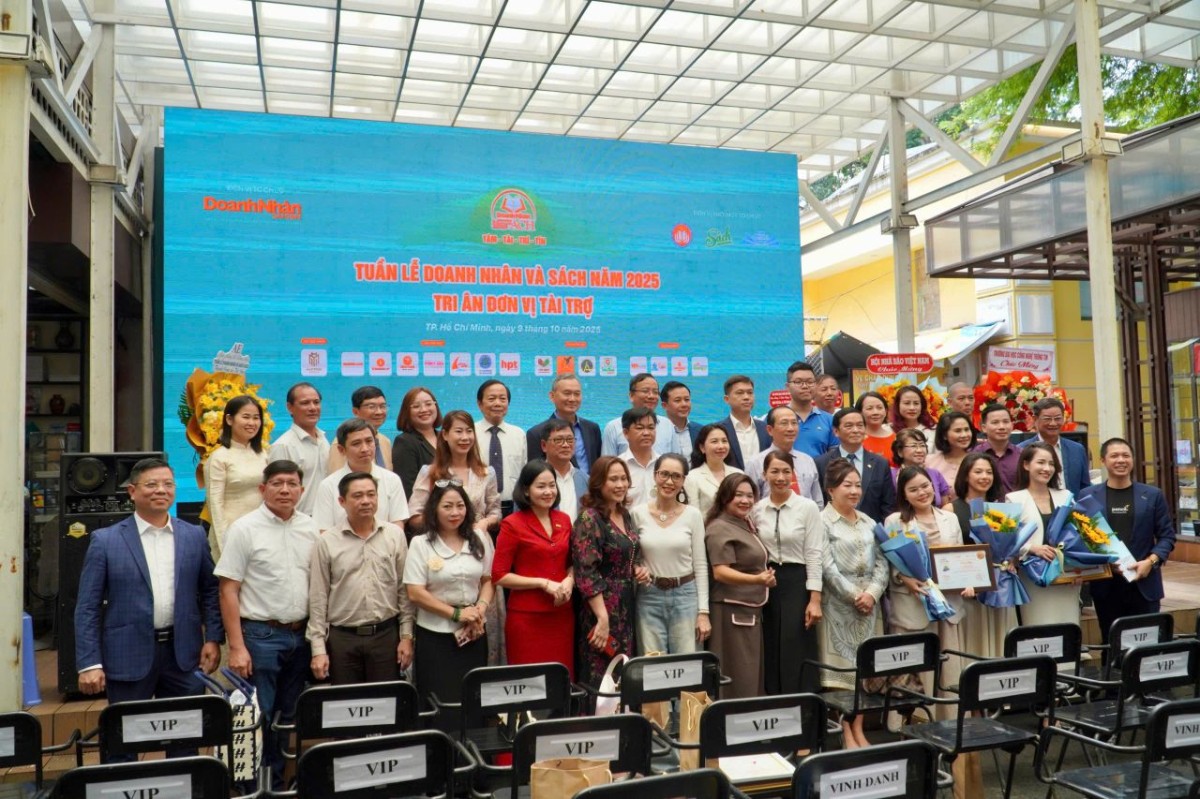 “Khát vọng vươn mình” – Saigon Books ghi dấu ấn tại Tuần lễ Doanh nhân và Sách 2025