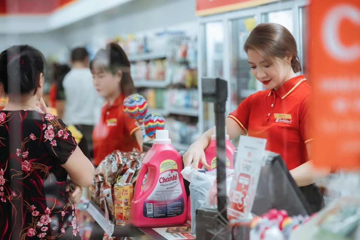 Quầy tính tiền tại một cửa hàng WinMart