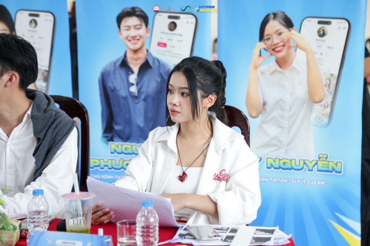 Dàn Mentor đình đám cùng Top 12 sẵn sàng “bật công tắc sáng tạo” tại HyperCreative 2025