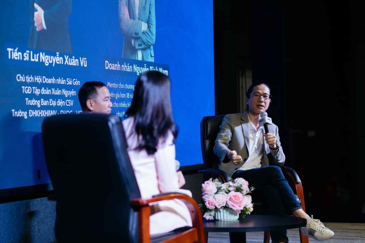 Doanh nh&acirc;n Việt - Bứt ph&aacute; v&agrave; vươn m&igrave;nh trong thời đại mới