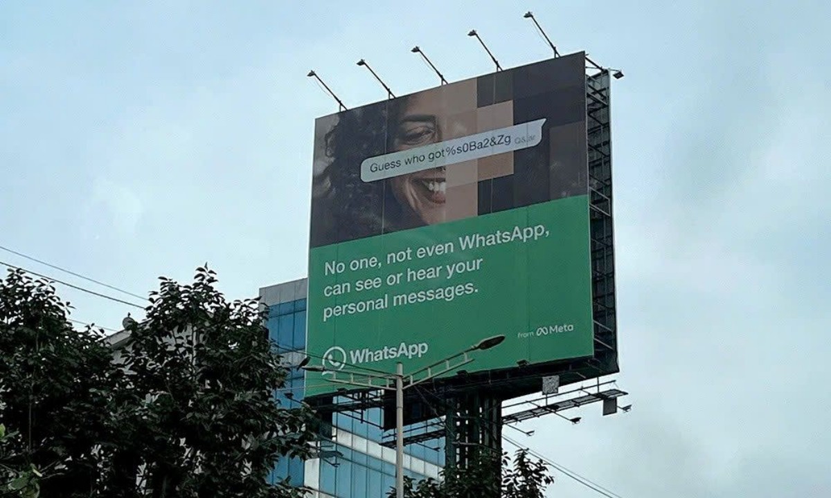 OOH tái hiện cách WhatsApp bảo vệ cuộc trò chuyện.