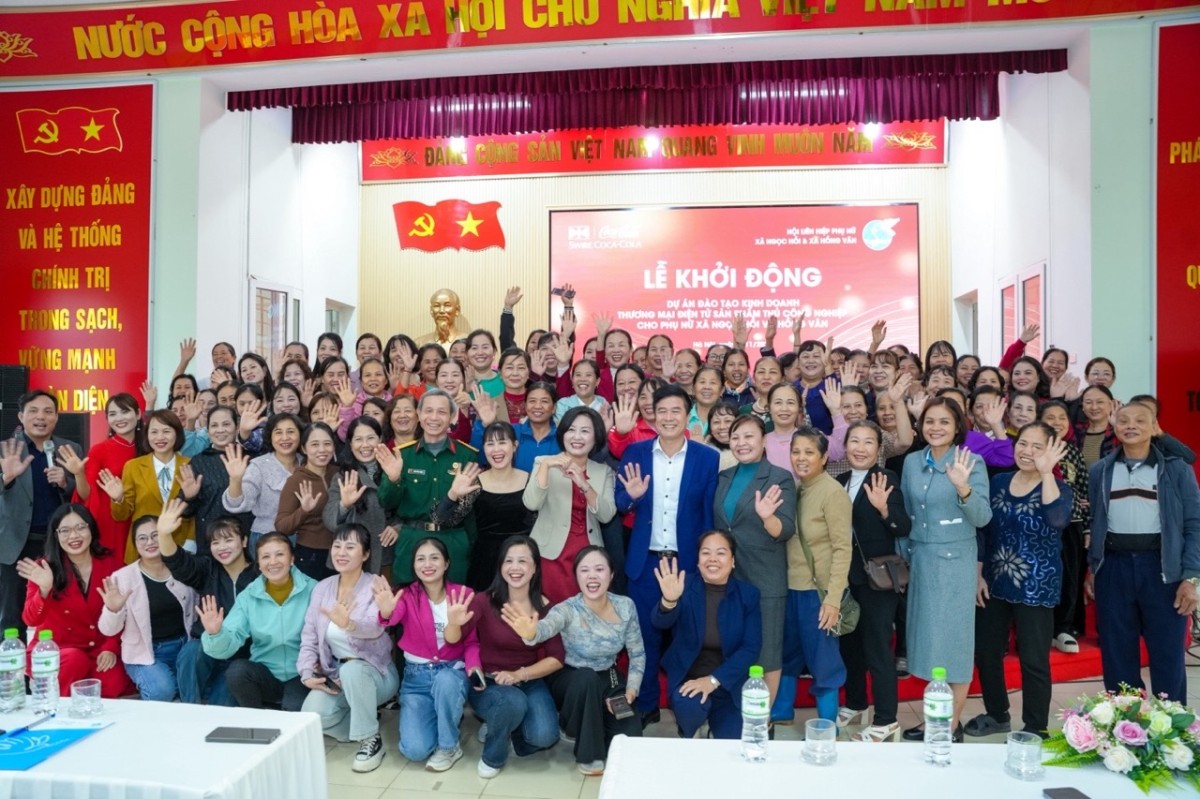 Coca-Cola Việt Nam tiếp tục đồng hành cùng các nữ nghệ nhân phát triển năng lực số