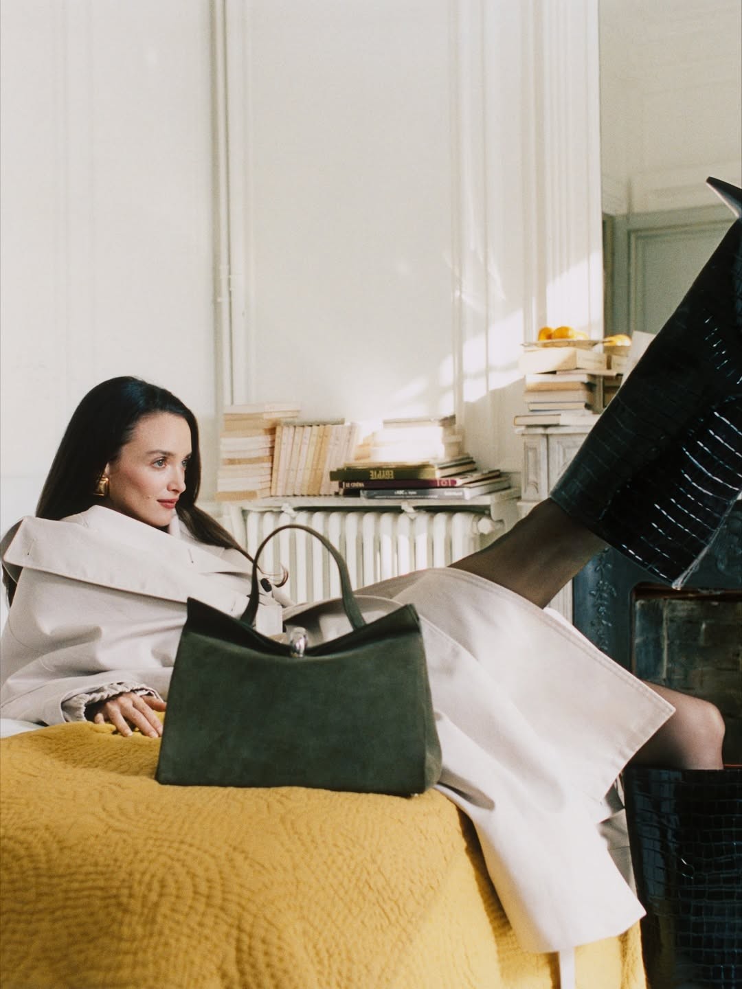Fashion Updates W46/2025: LVMH xem xét chuyển nhượng 50% cổ phần Fenty Beauty, Kering bán mảng Beauté cho L’Oréal