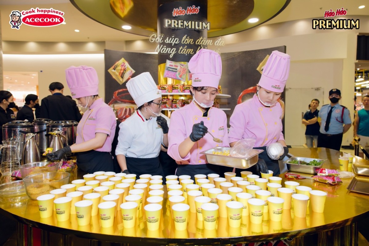Brand Updates W46-47/2025: Acecook ra mắt Hảo Hảo Premium, Café Amazon âm thầm rút khỏi thị trường Việt Nam
