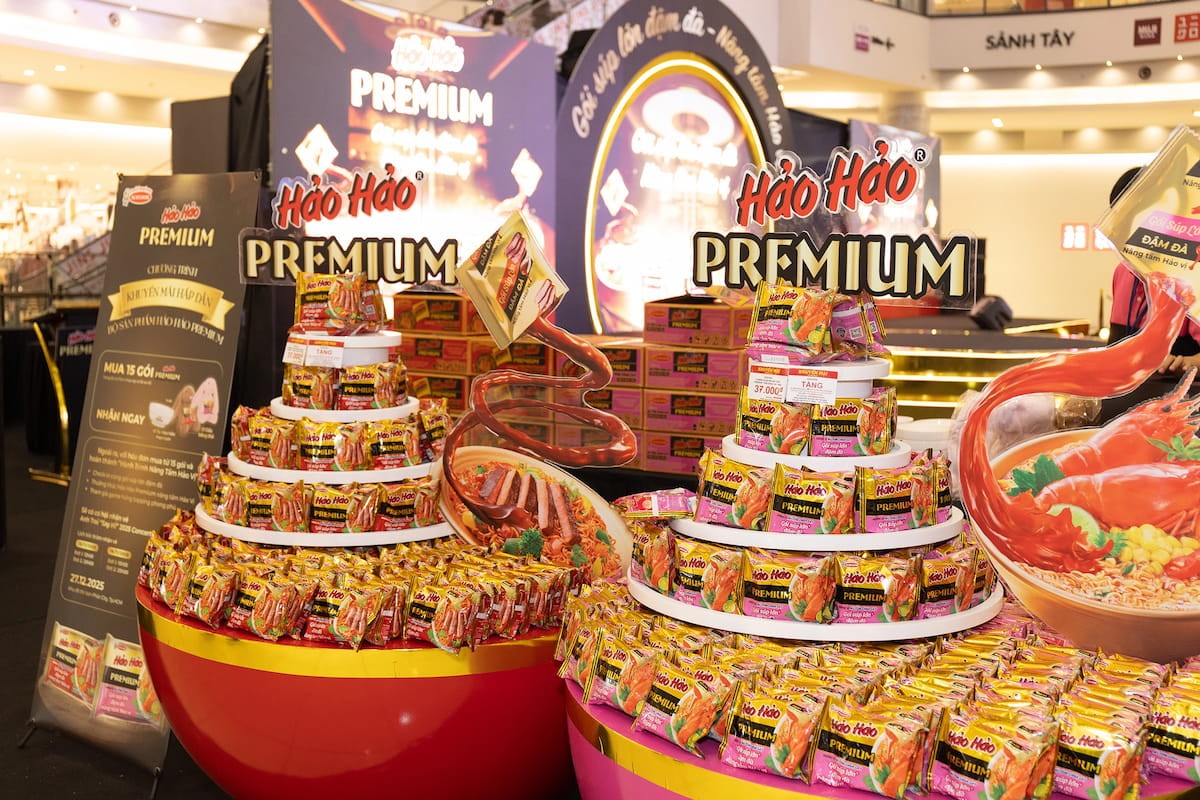 Brand Updates W46-47/2025: Acecook ra mắt Hảo Hảo Premium, Café Amazon âm thầm rút khỏi thị trường Việt Nam