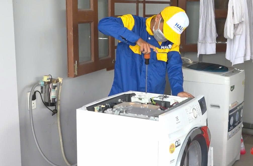 Số h&oacute;a ng&agrave;nh sửa chữa: Dịch vụ kỹ thuật tại nh&agrave; trong thời đại số