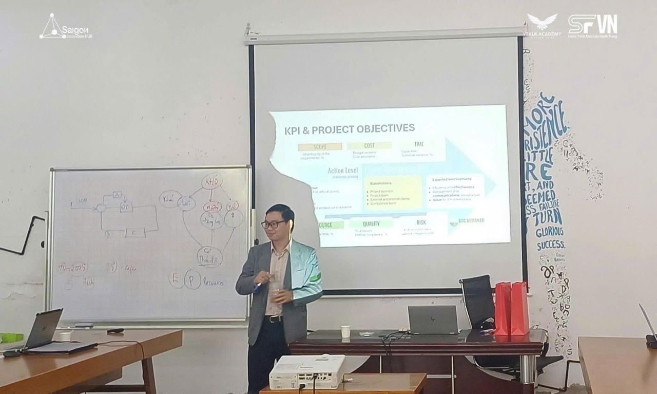 Tri ân những “người thầy đặc biệt” của cộng đồng Doanh nhân, Khởi nghiệp Việt Nam