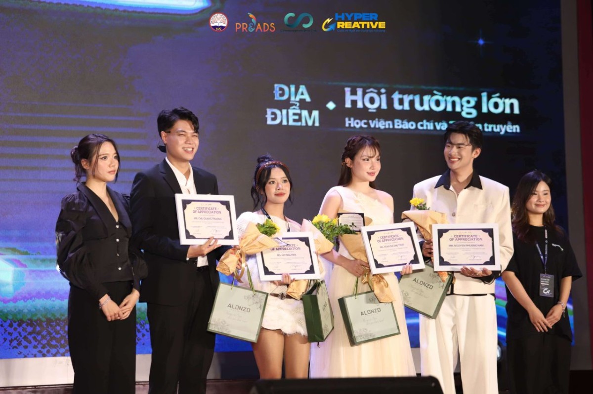 Nhìn lại khoảnh khắc “nghẹt thở” khi Luật ẩn xuất hiện tại đêm Chung kết HyperCreative 2025