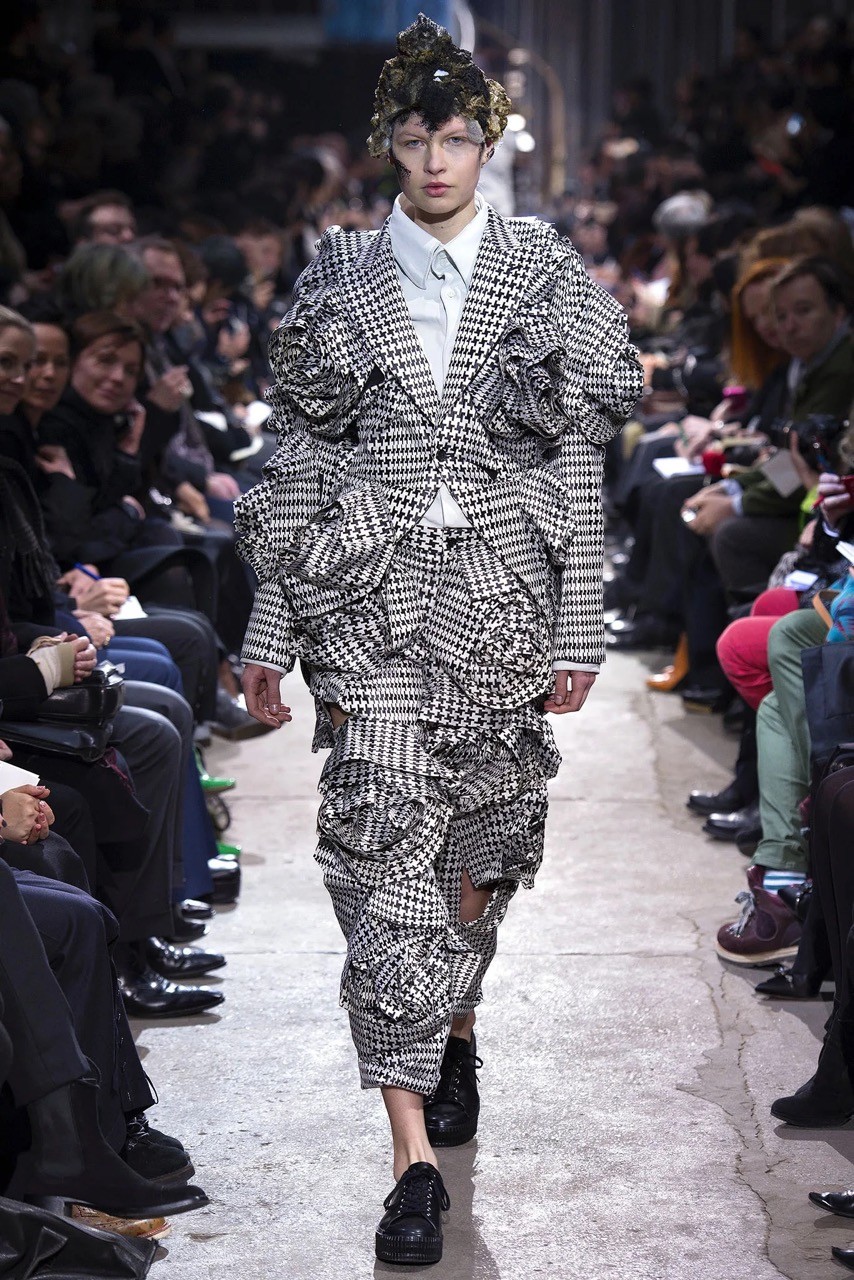 Fashion Icon #36: Rei Kawakubo – Phá cấu trúc, phản thời trang và thông điệp cất lên trong im lặng