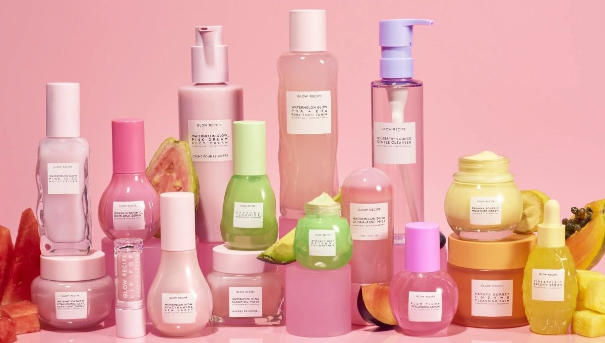 Glow Recipe là thương hiệu chăm sóc da Hàn Quốc, nổi bật với triết lý “làm đẹp từ trái cây”.