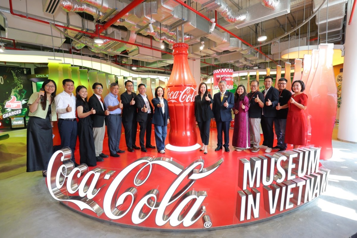 Công ty Coca-Cola Việt Nam xác lập kỷ lục với tác phẩm nghệ thuật từ bao bì nhựa tái chế