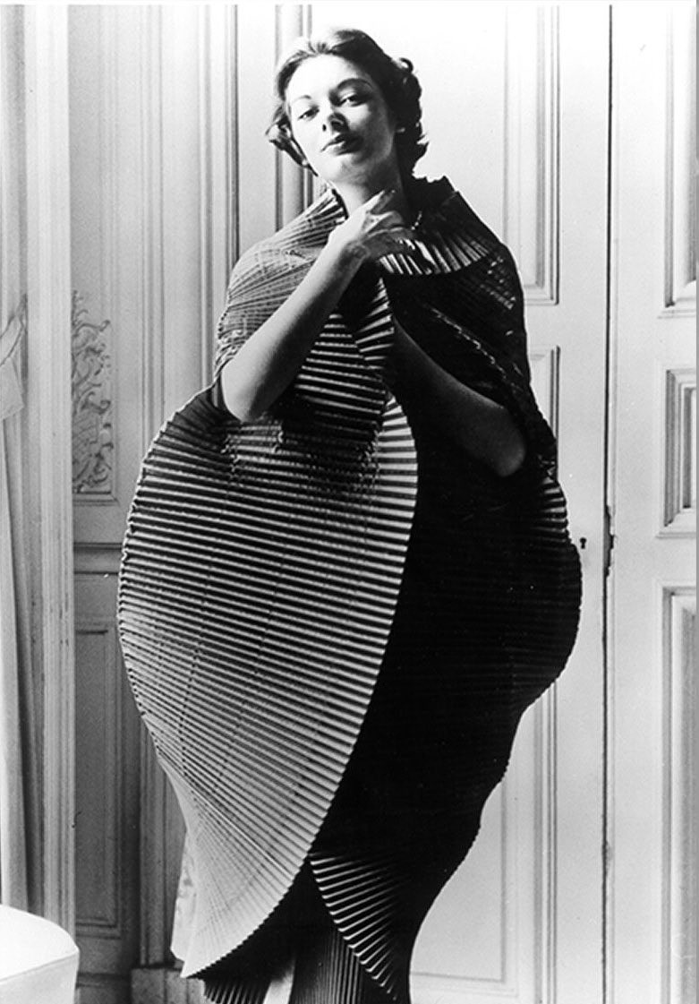 Fashion Icon #38: Elsa Schiaparelli – Kiến trúc sư của thời trang siêu thực và tư duy phá vỡ giới hạn