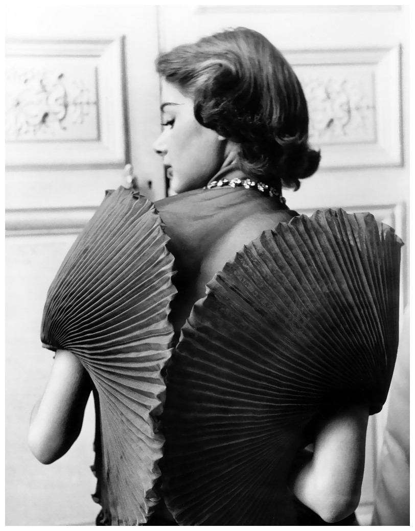 Fashion Icon #38: Elsa Schiaparelli – Kiến trúc sư của thời trang siêu thực và tư duy phá vỡ giới hạn