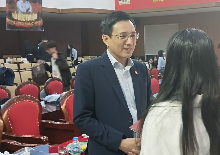 Chung kết Cuộc thi Vua Marketing 2025: Khi trí tuệ và bản lĩnh tạo nên dấu ấn
