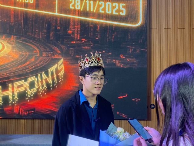 Chung kết Cuộc thi Vua Marketing 2025: Khi trí tuệ và bản lĩnh tạo nên dấu ấn