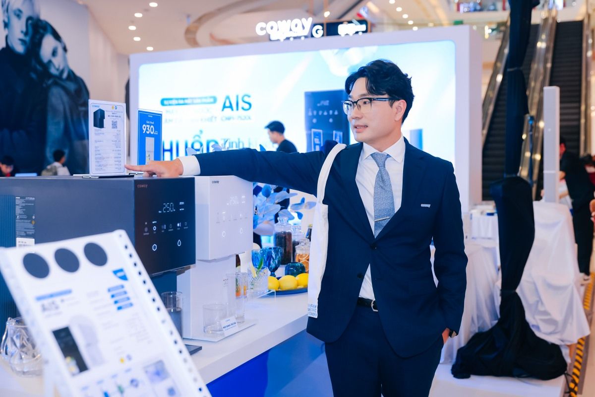 Coway Vina ra mắt m&aacute;y lọc nước l&agrave;m đ&aacute; khử tr&ugrave;ng UV k&eacute;p đầu ti&ecirc;n của h&atilde;ng tại Việt Nam
