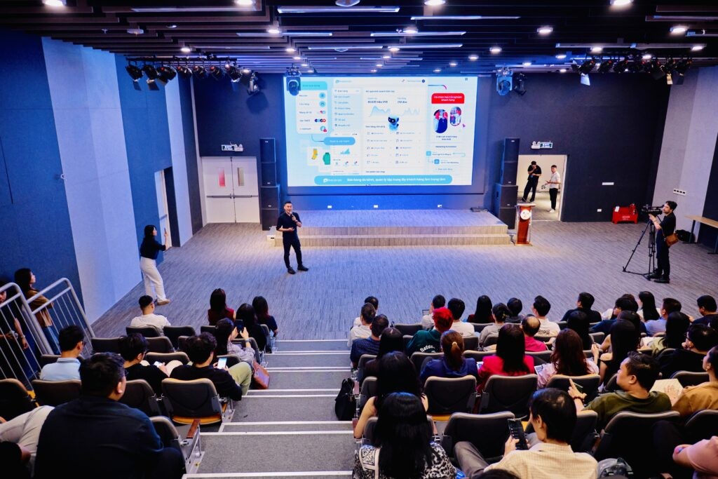 Bước vào năm 2026: Tăng trưởng không còn đến từ “chi tiêu nhiều hơn”, mà từ kết nối thông minh hơn
