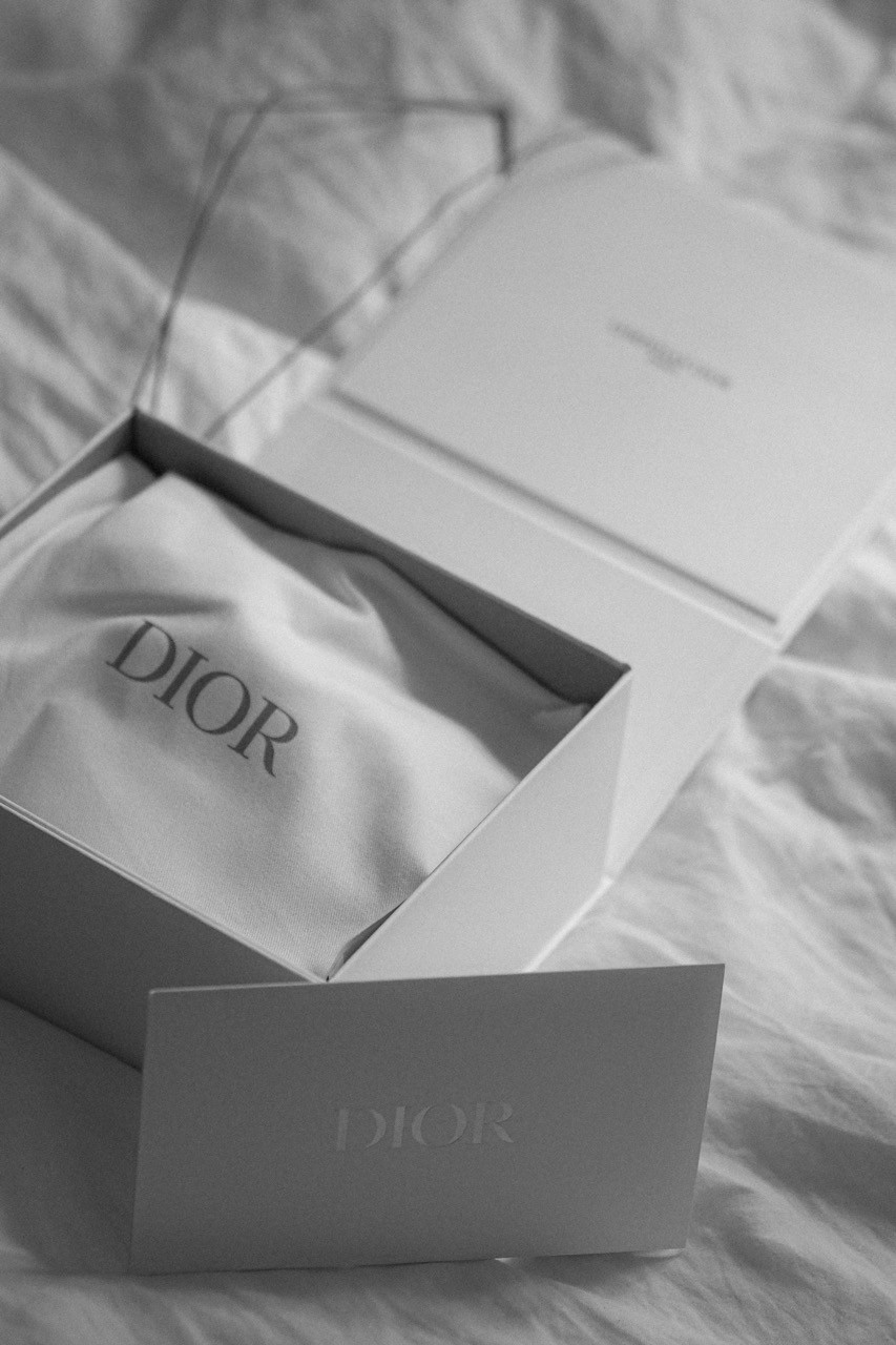Fashion Branding: Một bộ packaging đầy đủ gồm có những gì?