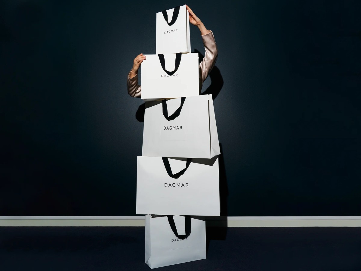 Fashion Branding: Một bộ packaging đầy đủ gồm có những gì?