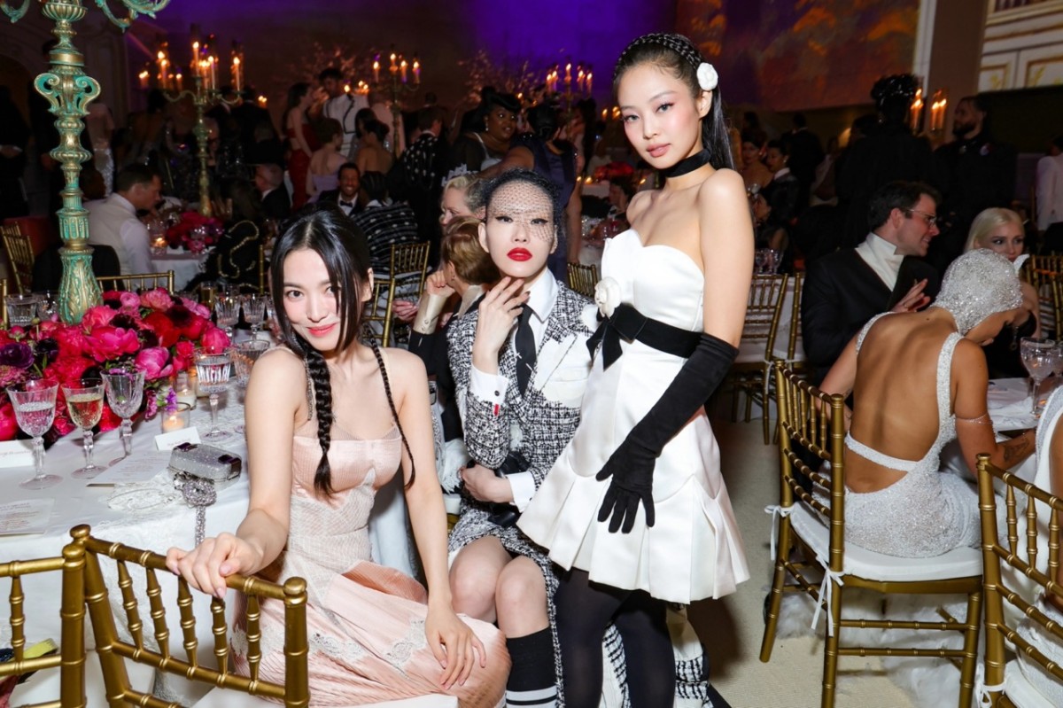Phía sau thảm đỏ Met Gala: Từ bài toán ROI triệu đô đến chiến lược “thống trị” văn hóa đại chúng