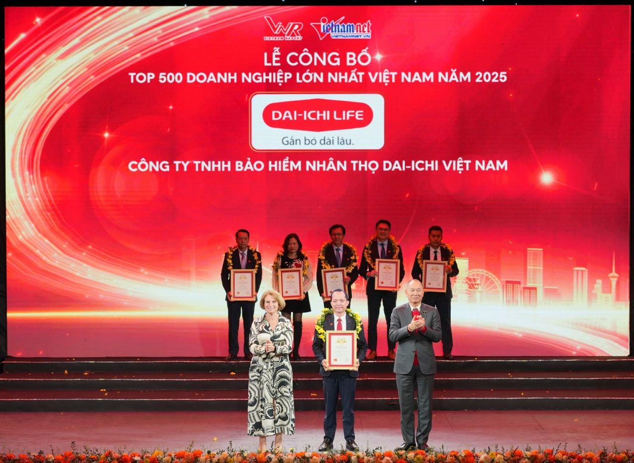 Dai-ichi Life Việt Nam được vinh danh “Top 500 Doanh nghiệp lớn nhất Việt Nam” 10 năm liên tiếp (2016-2025)