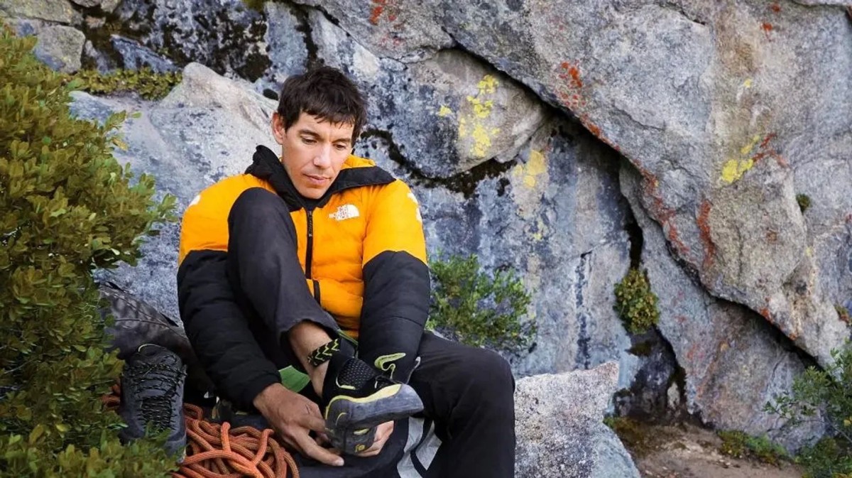 The North Face và Alex Honnold “viral” toàn cầu sau sự kiện Taipei 101