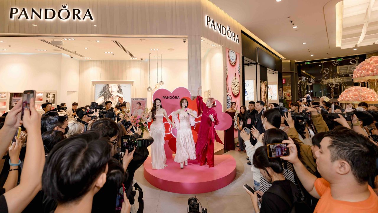 Pandora Việt Nam kể câu chuyện trang sức qua hành trình cảm xúc