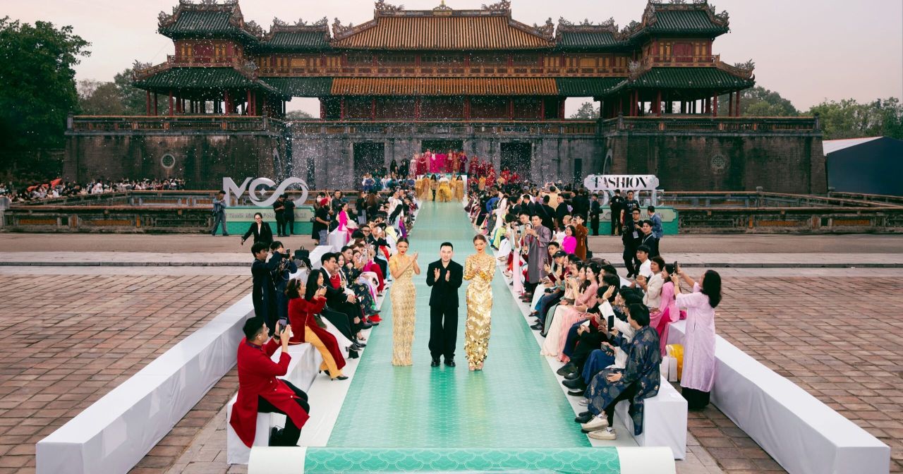 Fashion Show Hello Cosmo From Vietnam 2 tại Huế