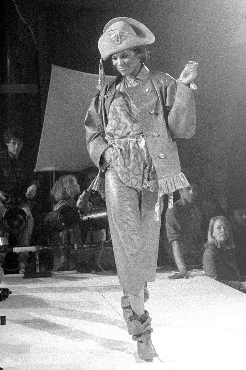 Fashion Icon #41: Vivienne Westwood – “Kẻ ngoại đạo” đã viết nên một ngôn ngữ thời trang phản hệ thống