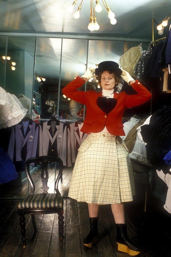 Fashion Icon #41: Vivienne Westwood – “Kẻ ngoại đạo” đã viết nên một ngôn ngữ thời trang phản hệ thống
