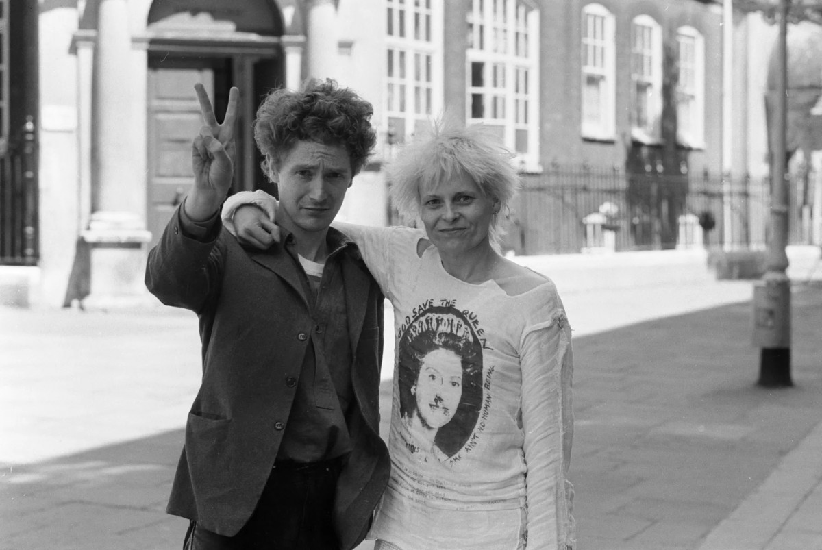 Fashion Icon #41: Vivienne Westwood – “Kẻ ngoại đạo” đã viết nên một ngôn ngữ thời trang phản hệ thống