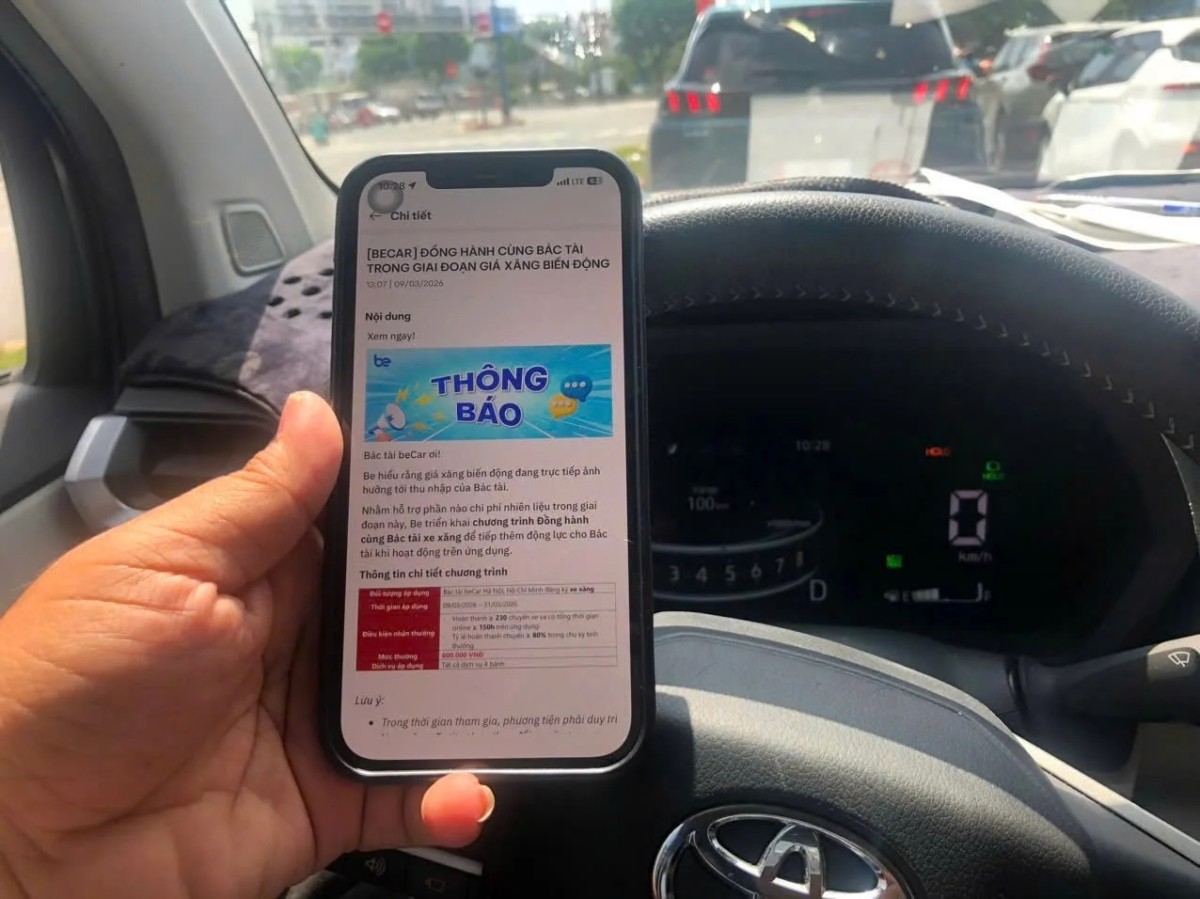 Ride-hailing trước áp lực giá xăng: Grab và Be hỗ trợ tài xế, Xanh SM tận dụng thời cơ