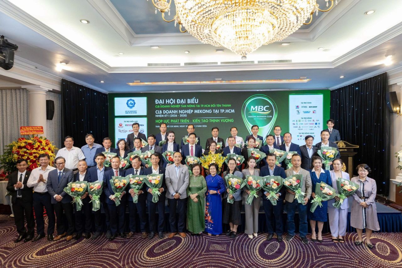 Khi T&acirc;n Ph&oacute; Chủ tịch CLB Doanh nghiệp Mekong tại TP.HCM l&agrave; Hoa hậu