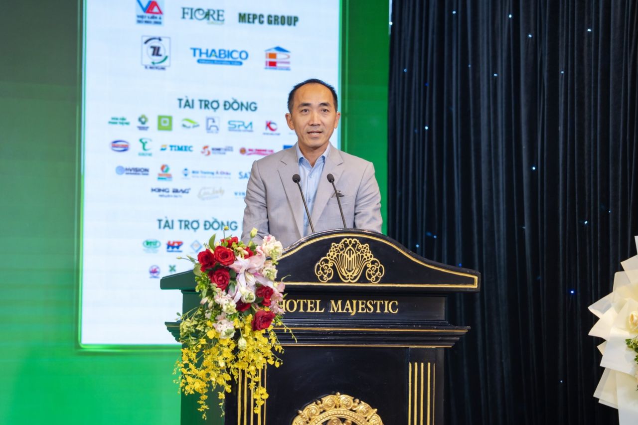 Khi T&acirc;n Ph&oacute; Chủ tịch CLB Doanh nghiệp Mekong tại TP.HCM l&agrave; Hoa hậu