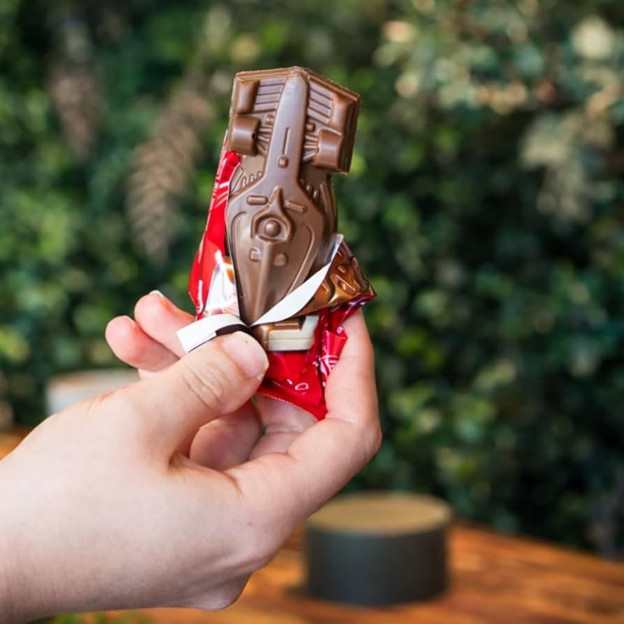Brand Collab #7: KitKat x F1 – Cú ngoặt 300km/h vào một thanh chocolate 50 xu